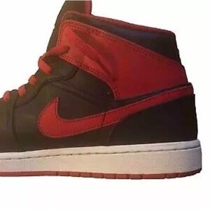 Air Jordan 1 Mid Alternate Bred BlackRed White DQ8426-060 Mens Size 11